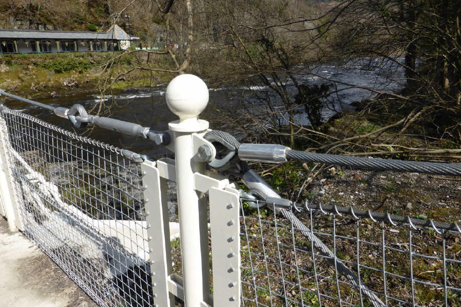 dcukberwynchainbridge12.jpg