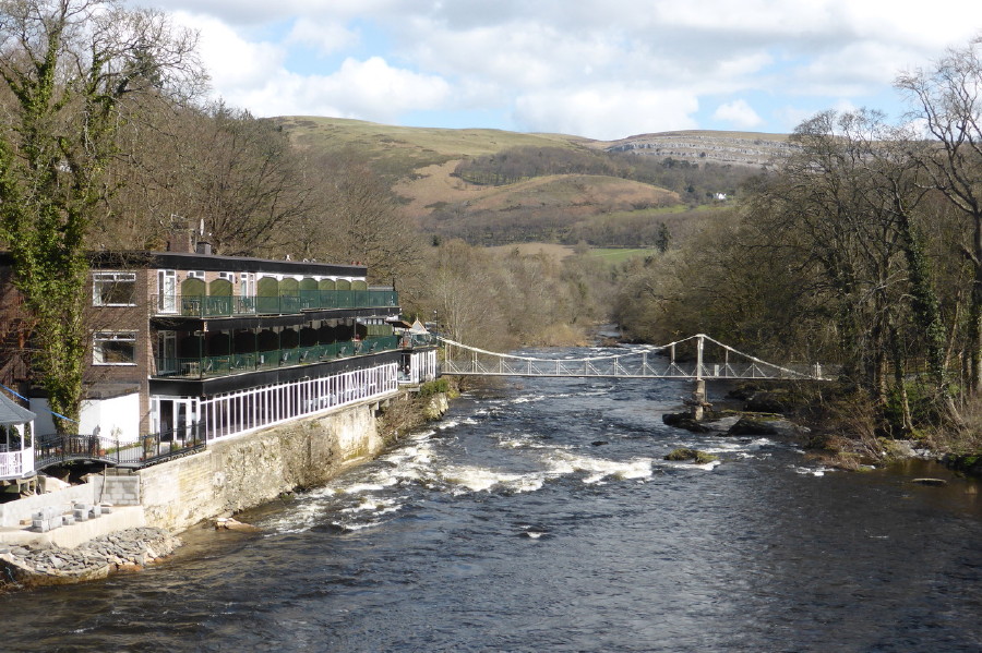 dcukberwynchainbridge5.jpg